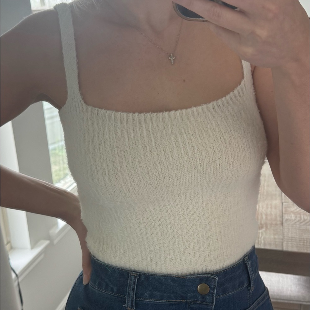 Elegant White Sweater Knit Tank Top - Picture 11 of 13